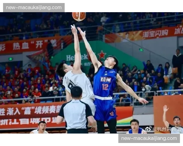 浙江队客场险胜新疆 外线火力支撑季后赛席位争夺