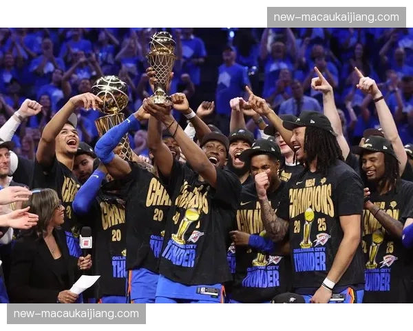 亚历山大蝉联MVP呼声高涨，率领雷霆冲击70胜里程碑